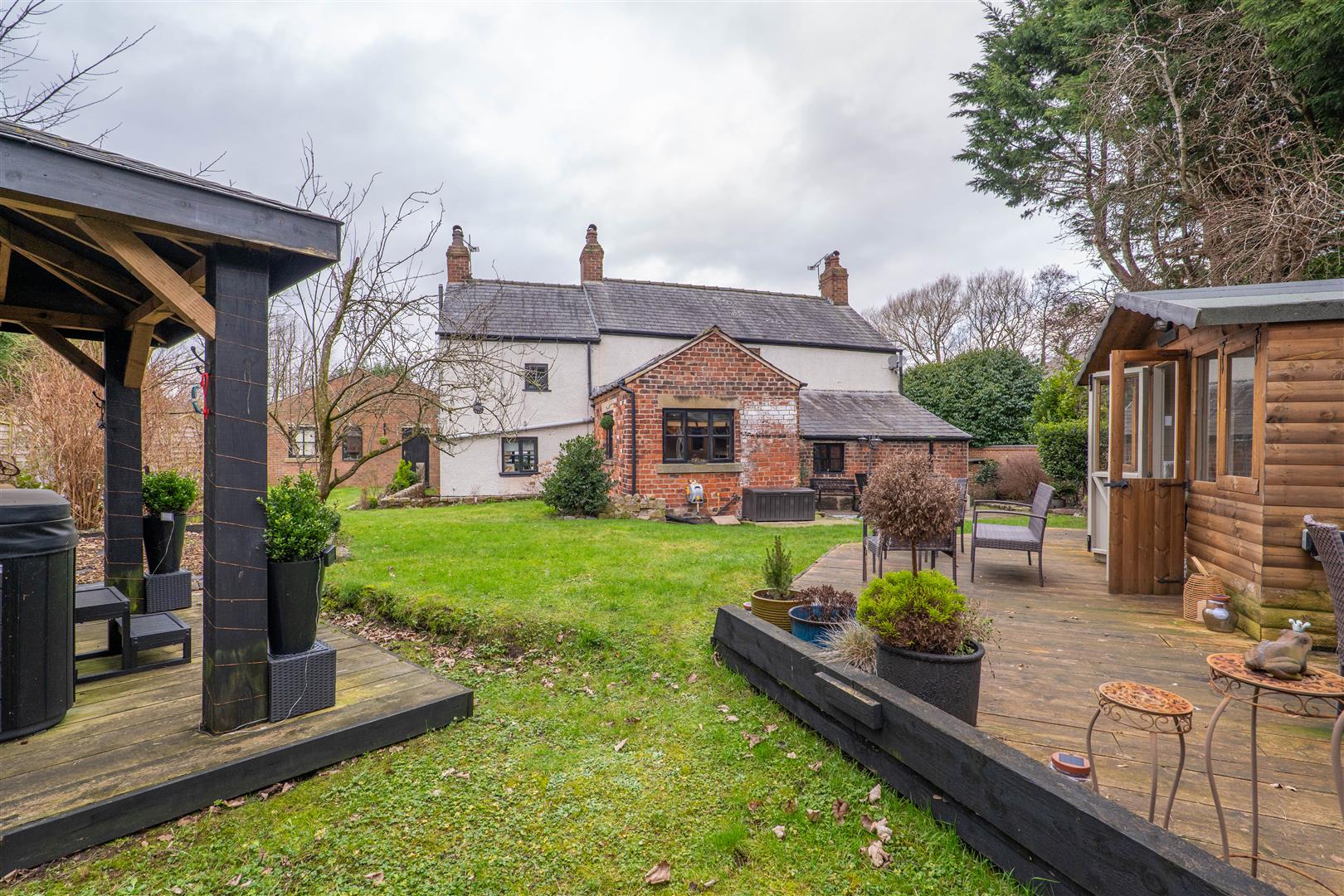 4 bed property in Leyland Lane, Leyland